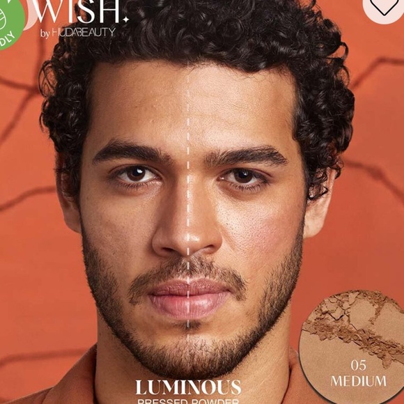 HUDA BEAUTY GloWish Luminous Pressed Powder In 05 Medium - Picture 2 of 12